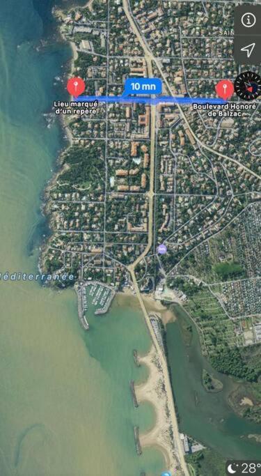 F2 4 Pers 5Min Commerce Plages Saint Aygulf Buitenkant foto